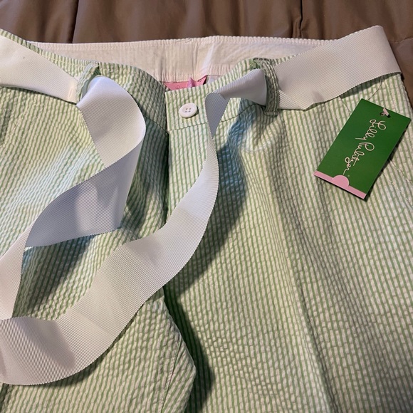 Lilly Pulitzer Pants - Lilly Pulitzer seersucker pant! Unique vintage.Lilly Pulitzer COLLECTION